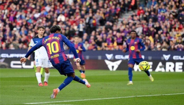 بث مباشر.. مشاهدة مباراة ديبورتيفو ألافيس وبرشلونة في الدوري الإسباني- نبض مصر