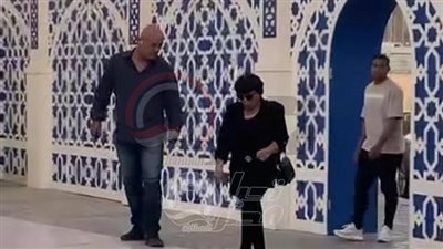 بدء عزاء عبد الرحمن أبو زهرة.. وفردوس عبد الحميد أول الحاضرين- نبض مصر