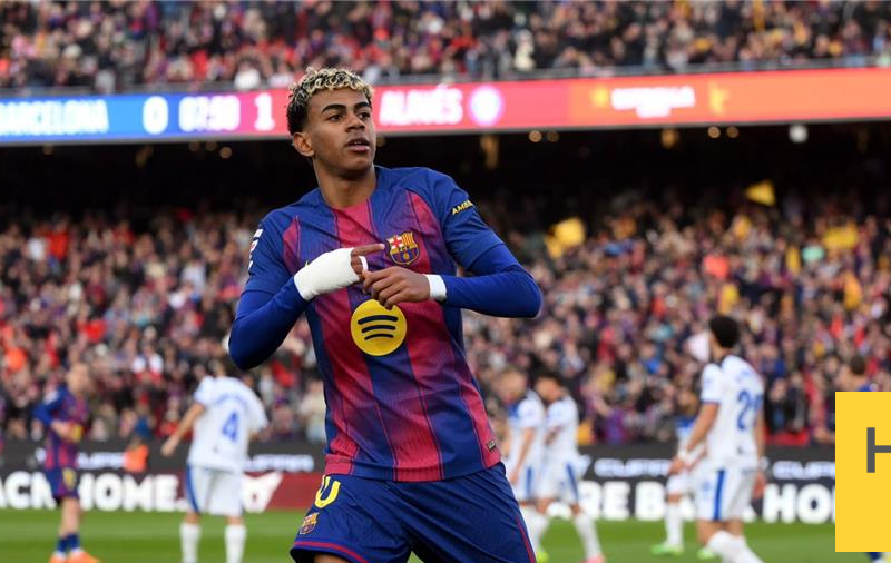 برشلونة يجمد صفقة ألفاريز بسبب لامين يامال- نبض مصر