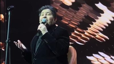 بعد 15 عام.. هاني شاكر يلتقي بابنته دينا "من وقت ما مشيت وأنا عايش على المهدئات"