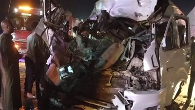 بعد إصابة 13 شخص .. تسجيل اول حالة وفاة في حادث البهنسا بصحراوي المنيا