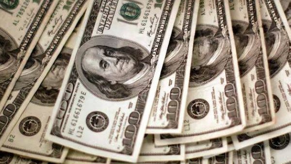 تغير في سعر الدولار اليوم مقابل الجنيه المصري وتحركات جديدة بالبنوك الأحد