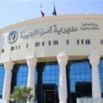 جدة تنهي حياة حفيدها الرضيع وتُصيب حفيدتها بالصف