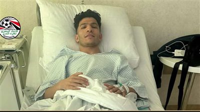 جهاز المنتخب يطمئن على إسلام عيسى بعد إجرائه جراحة الرباط الصليبي في ألمانيا