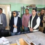 جولة مفاجئة لمحافظ الوادي الجديد بمستشفى الفرافرة المركزي