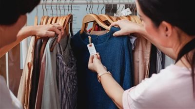 " دون كعب ولا ألم".. حيل موضة ذكية تمنحكِ طولًا ورشاقة فورًا