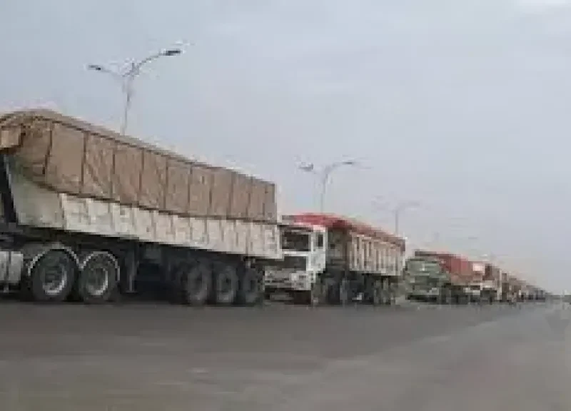 سائق شاحنة يمني يدفع نحو مليون ريال جبايات خلال رحلة واحدة من عدن إلى مأرب- نبض مصر