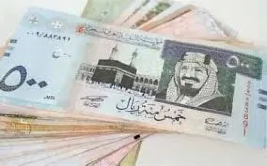 شاب يمني يعثر على مبلغ مالي كبير في عدن ويؤكد استعداده لإعادته لصاحبه- نبض مصر
