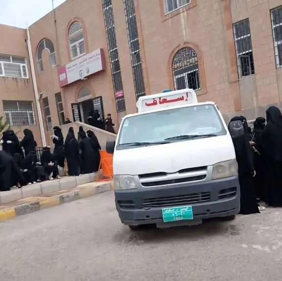 صدمة في كلية الطب بجامعة صنعاء.. طالبة تفارق الحياة داخل قاعة الاختبار