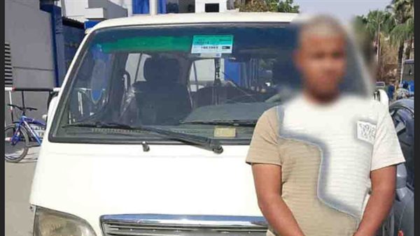 ضبط سائق ميكروباص لرفضه استكمال خط السير والتعدي على راكب بالجيزة- نبض مصر