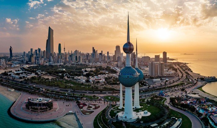 طقس الكويت المتوقع اليوم.. مائل للحرارة نهاراً.. ومعتدل ليلاً
