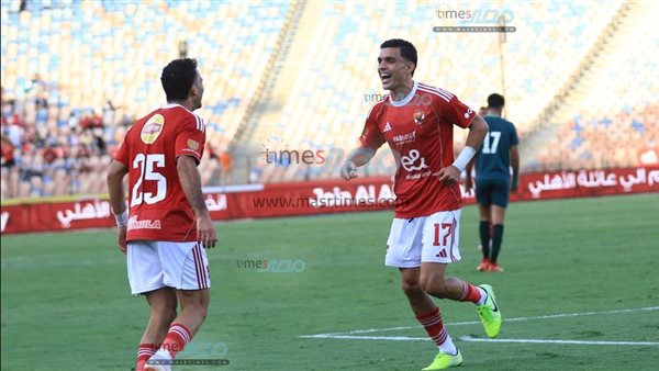 عاجل.. "بن شرقي" يتقدم للأهلي بهدف في شباك الزمالك بقمة الدوري