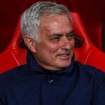 عاجل .. مورينيو يتواصل مع غرفة ملابس ريال مدريد