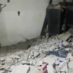 فاجعة في عدن.. انهيار منزل على رؤوس ساكنيه ووفاة زوجين وإصابة طفليهما