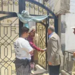 في زيارة لأسرته بالمنصورة.. وزير التربية يشيد بمناقب الشهيد عبدالرحمن الشاعر
