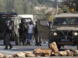 قوات الاحتلال الإسرائيلي تشن حملة مداهمات واعتقالات في مناطق متفرقة من الضفة الغربية
