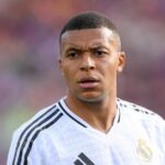 كيليان مبابي يثير غضب جماهير ريال مدريد