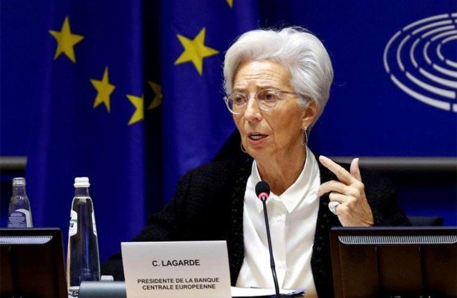 لاغارد: أزمة أسعار النفط تدفع أوروبا لتسريع التحول نحو الطاقة المتجددة- نبض مصر