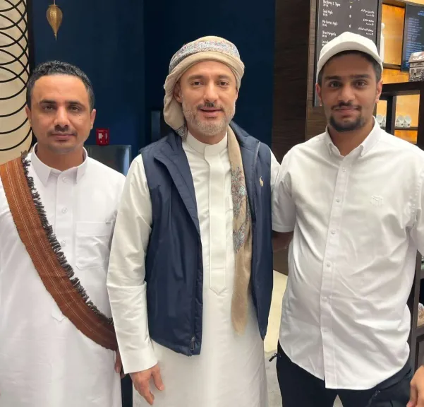 لقاء ”ودي” بين باراس والشيخ هاشم الأحمر في الرياض.. ما دلالاته؟- نبض مصر