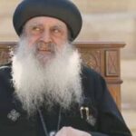 لو فسخت الخطوبة الشبكة ترجع للعريس ولا تأخذها العروس؟.. الأنبا بولا يرد