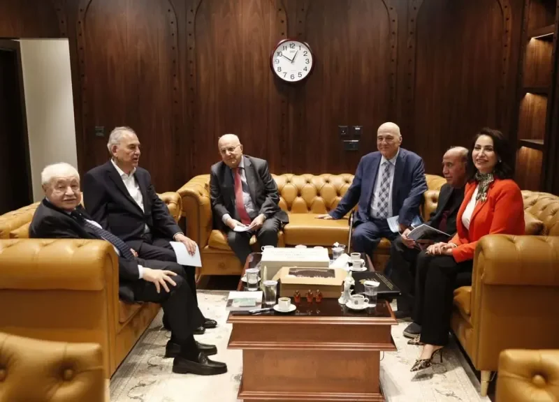 مجموعة طلال أبو غزالة العالمية تستقبل وفداً من مجموعة السلام العربي لبحث آفاق التعاون المشترك- نبض مصر