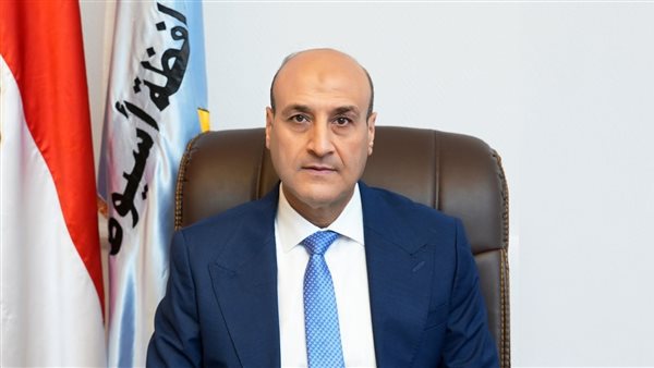 محافظ أسيوط يوجه بتفعيل غرف العمليات ورفع الاستعداد تحسبا لتقلبات الطقس