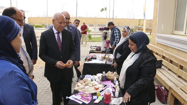 محافظ القاهرة ورئيس جامعة العاصمة يفتتحان معرض الحرف التراثية- نبض مصر
