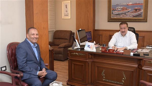 محافظ بورسعيد يستقبل رئيس مجلس إدارة شركة الغازات الصناعية