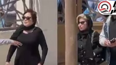 مش قادرة تمسك دموعها.. انهيار لبلبة في جنازة الفنان هاني شاكر| فيديو- نبض مصر