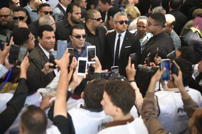 مصطفى كامل: عزاء هاني شاكر مفتوح للجميع ولا صحة لاشتراط الحصول على رمز QR Code- نبض مصر