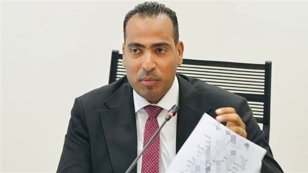 مناقشة توطين صناعة المحمول ومواجهة الابتزاز والمكالمات الترويجية