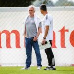 مورينيو يتحرك سرًا داخل ريال مدريد