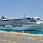 ميناء السخنة يستقبل السفينة (CRYSTAL SERENITY) بحمولة 1100 فرد