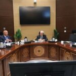 نائب رئيس الوزراء للشئون الاقتصادية يستعرض مع وزير النقل موقف مشروع شبكة القطار الكهربائي السريع