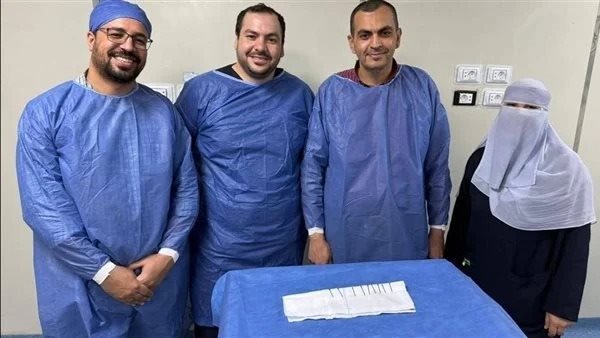 نجاح طبي في كفر الشيخ.. استخراج 9 مسامير من معدة مريضة بمنظار المعدة دون جراحة- نبض مصر