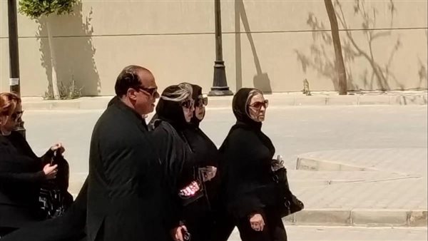 نجوم الفن يقدمون العزاء في هاني شاكر بحضور بوسي شلبي ولبلبة وميرفت أمين- نبض مصر