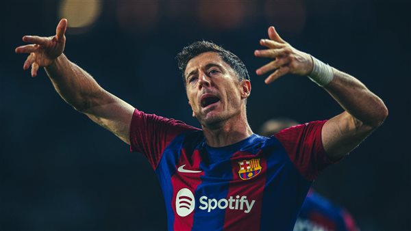 هل يكون رحيل ليفاندوفسكي مفتاح فريق الأحلام ببرشلونة؟