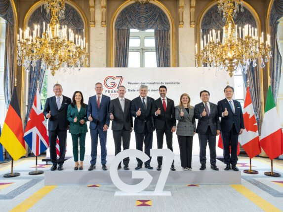 وزراء تجارة «السبع» يحذرون من الإكراه الاقتصادي وقيود الصادرات وتأثيرها على سلاسل الإمداد- نبض مصر