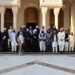 وزير الأوقاف يستقبل وفدًا من علماء باكستان بمسجد مصر