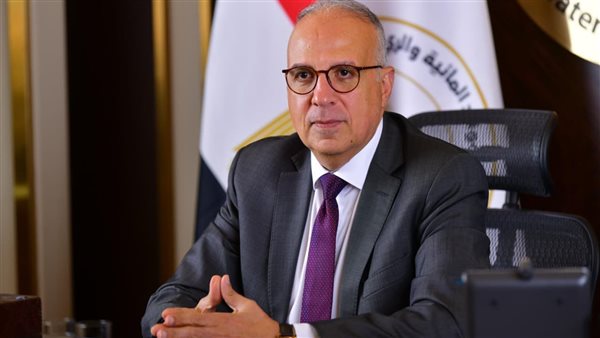 وزير الري يتابع موقف المشروع القومي لضبط نهر النيل وفرعيه- نبض مصر