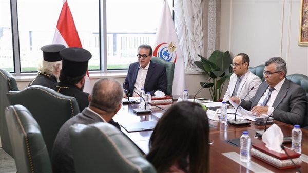 وزير الصحة يستقبل بابا الروم الأرثوذكس لبحث إنشاء مستشفى بالإسكندرية